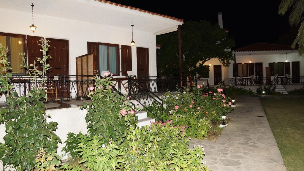 Pavlimari Studios Pyrgi Thermis Exterior photo