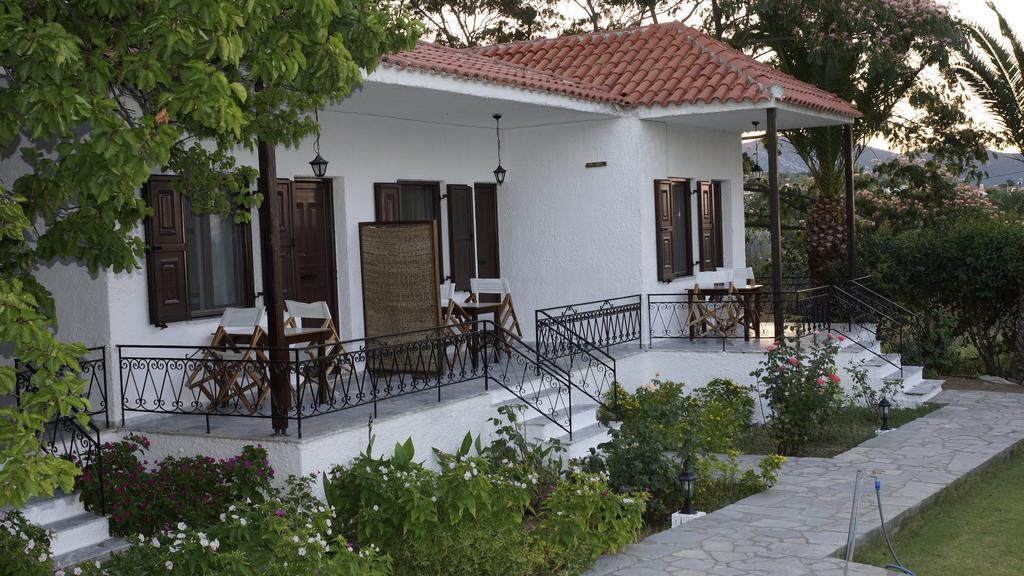Pavlimari Studios Pyrgi Thermis Exterior photo